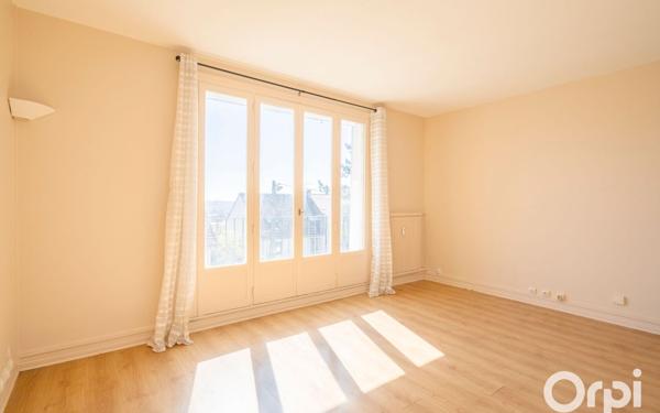 Appartement à vendre    2 pièces • 49,25 m2 Gagny