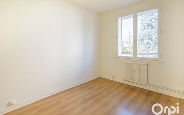 Appartement à vendre    2 pièces • 49,25 m2 Gagny