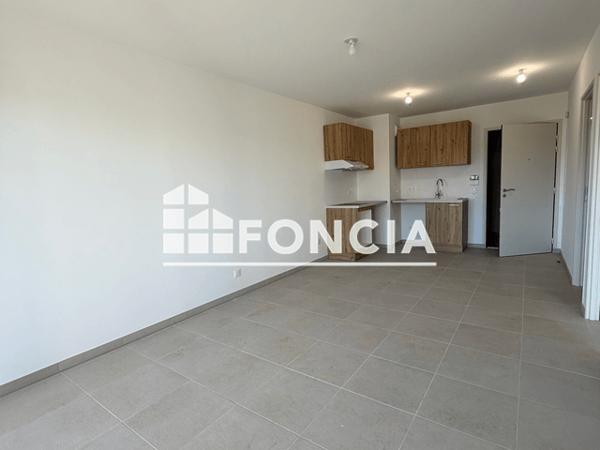 Location Appartement 2 pièces 41.9 m² - Trets 13530
