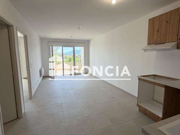 Location Appartement 2 pièces 41.9 m² - Trets 13530