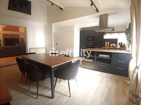 Appartement
         3 pièces
        - 102 m² 189 000 € *