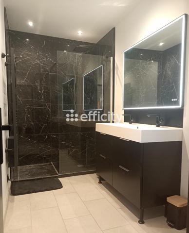 Appartement
         3 pièces
        - 102 m² 189 000 € *