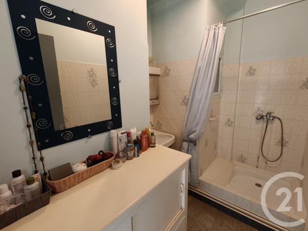 Appartement T3 à vendre  3 pièces - 62,33 m2 MARSEILLE - 13005