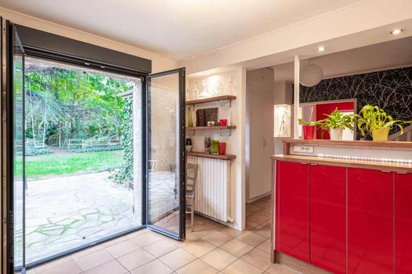 Aulnay-sous-Bois (93600) Aulnay-sous-Bois, Centre Gare, très belle maison et son magnifique jardin