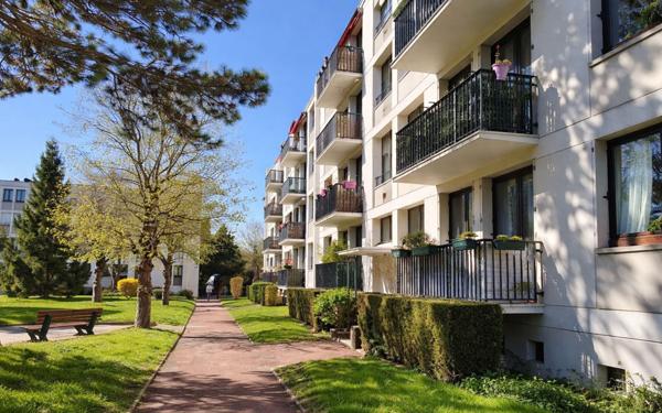 Appartement à vendre    4 pièces • 83 m2 Marly-le-Roi