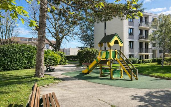 Appartement à vendre    4 pièces • 83 m2 Marly-le-Roi