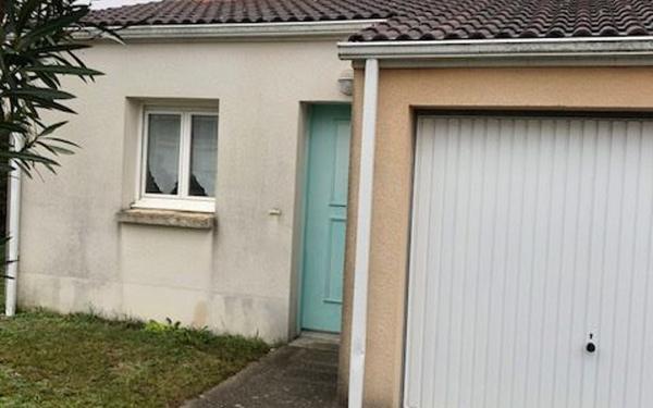 Maison à louer    4 pièces • 81 m2 Saintes