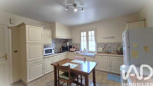 Maison à vendre 5 pièces 141 m² Saint-Aubin-lès-Elbeuf