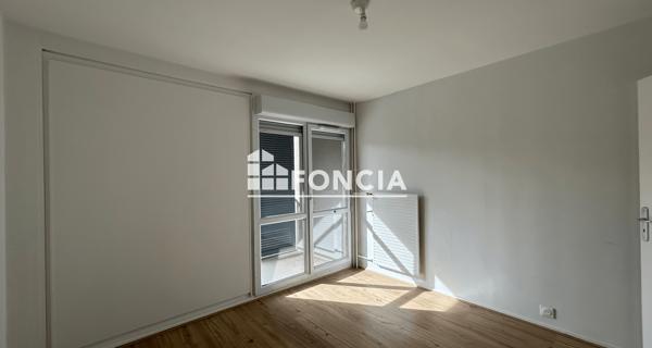 Location Appartement 5 pièces 96.6 m² - Neuville-sur-saône 69250