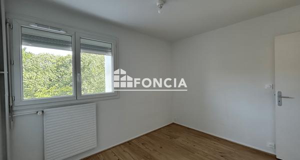 Location Appartement 5 pièces 96.6 m² - Neuville-sur-saône 69250