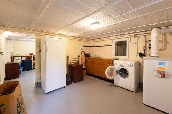 Vaires-sur-Marne ? Élégante meulière rénovée, proche centre.