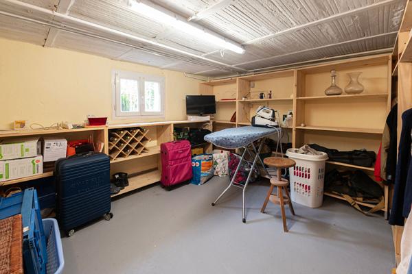 Vaires-sur-Marne ? Élégante meulière rénovée, proche centre.