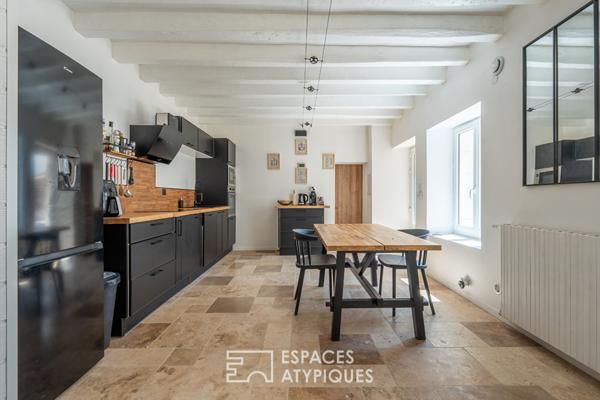 Maison cosy semi troglodyte