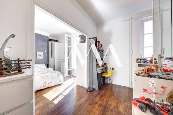 Appartement
         5 pièces
        - 130 m² Bien prestige 1 050 000 € *