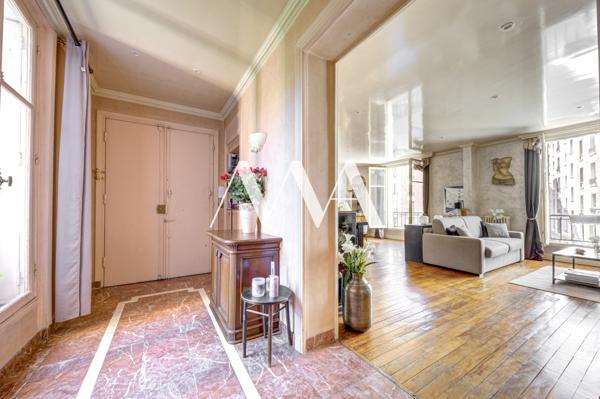 Appartement
         5 pièces
        - 130 m² Bien prestige 1 050 000 € *