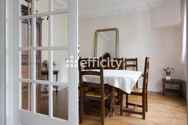 Maison
         6 pièces
        - 154 m² Exclusivité 450 000 € *