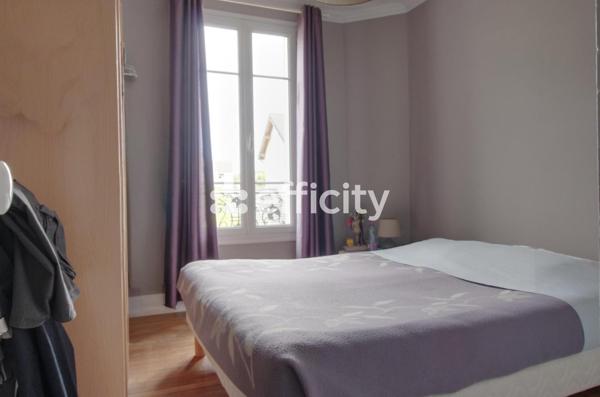 Maison
         6 pièces
        - 154 m² Exclusivité 450 000 € *