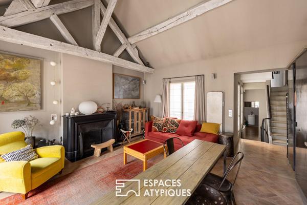 Duplex au dernier étage avec terrasse plein ciel et balcon