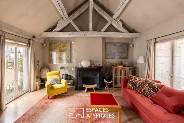 Duplex au dernier étage avec terrasse plein ciel et balcon