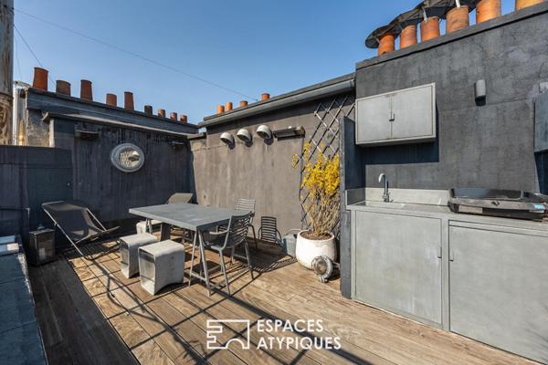 Duplex au dernier étage avec terrasse plein ciel et balcon