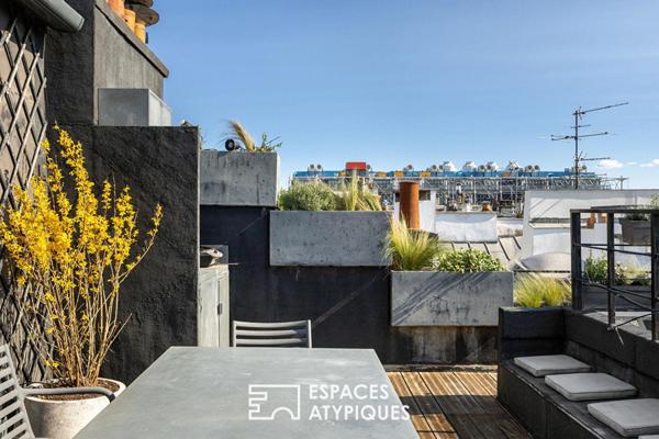 Duplex au dernier étage avec terrasse plein ciel et balcon