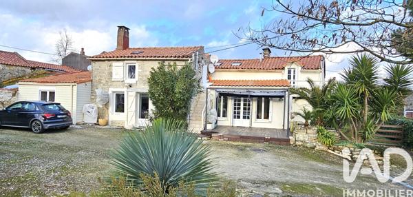 Maison à vendre 6 pièces 161 m² Saint-Martin-Lars-en-Sainte-Hermine