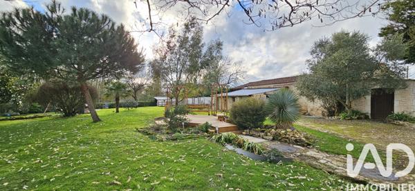 Maison à vendre 6 pièces 161 m² Saint-Martin-Lars-en-Sainte-Hermine