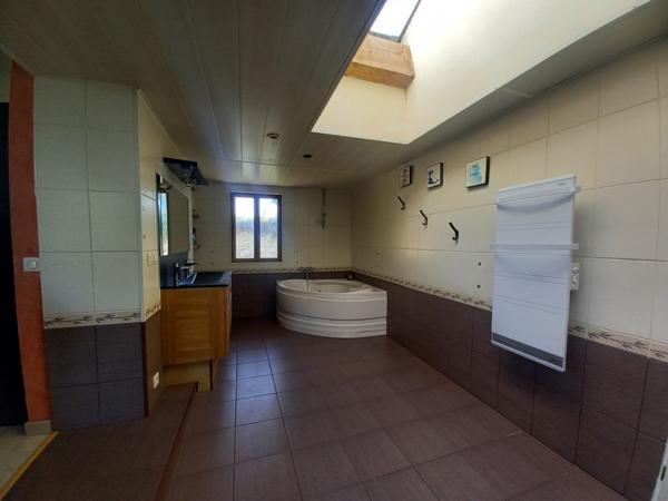 Maison  4 pièce(s)  3 chambre(s)  133 m²