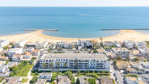 Appartement de standing traversant avec vue mer