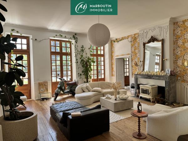 Maison 6 pièce(s) 4 chambre(s) 330 m²