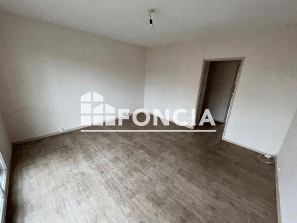 Location Appartement 3 pièces 57 m² - RESIDENCE GAMBETTA - 91 RUE PIERRE BROSSOLETTE Yerres 91330