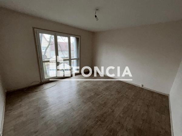 Location Appartement 3 pièces 57 m² - RESIDENCE GAMBETTA - 91 RUE PIERRE BROSSOLETTE Yerres 91330