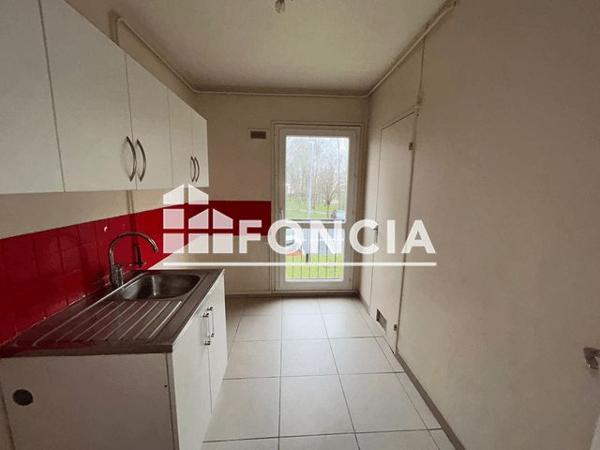 Location Appartement 3 pièces 57 m² - RESIDENCE GAMBETTA - 91 RUE PIERRE BROSSOLETTE Yerres 91330