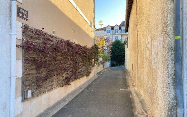 Stationnement à louer