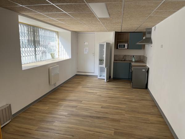 Migné-Auxances (86440) LOCAL COMMERCIAL 57 M2 DISPONIBLE DE SUITE