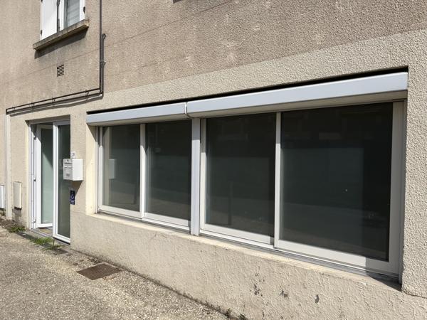 Migné-Auxances (86440) LOCAL COMMERCIAL 57 M2 DISPONIBLE DE SUITE