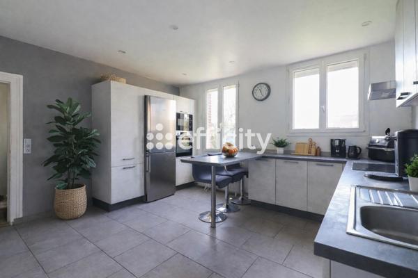 Maison 5 pièces - 150 m² Exclusivité efficity