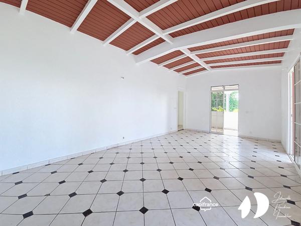 Appartement F3 + 2 pièces – Conodor Sainte-Rose