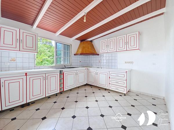 Appartement F3 + 2 pièces – Conodor Sainte-Rose