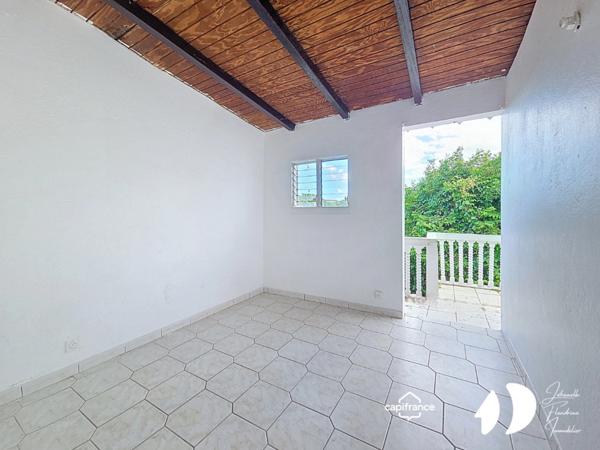 Appartement F3 + 2 pièces – Conodor Sainte-Rose