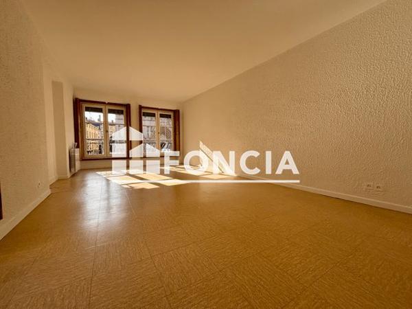 Location Studio 31.7 m² - 6 PLACE SAINT JEAN Lyon 69005