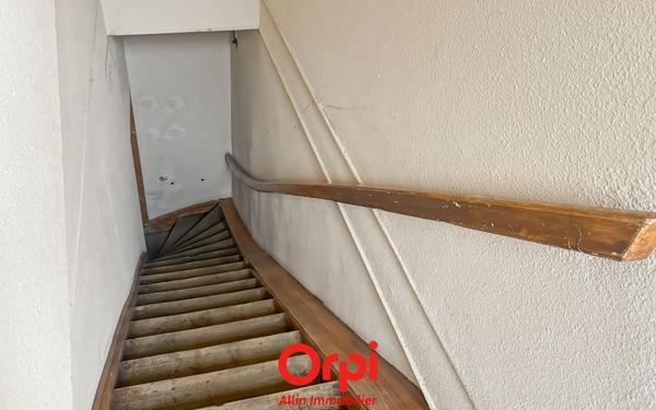 Maison à vendre    5 pièces •  Vallon-en-Sully