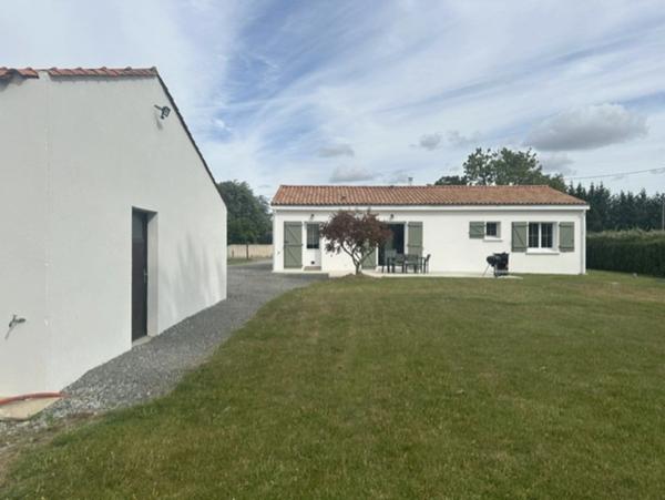 AUBIGNY-LES CLOUZEAUX, maison 106.5 m², garage, terrain 2 831 m²