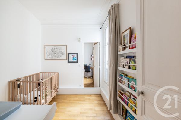 Appartement F4 à vendre  4 pièces - 93,88 m2 PARIS - 75002