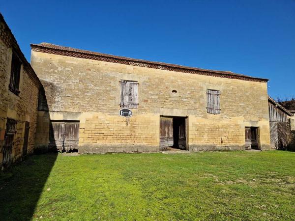 Maison ancienne - Les eyzies Ensemble immobilier à restaurer dans un charmant village de la vallée de la Vézère