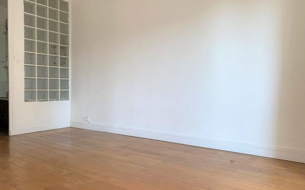 Appartement à louer    2 pièces • 39,25 m2 Paris 10