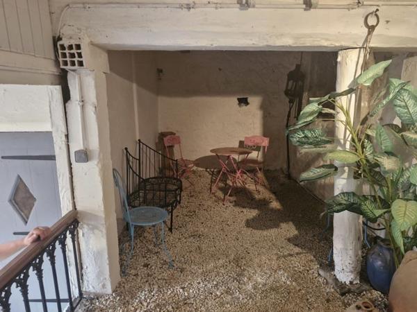 Maison à vendre |  Tonnay-Charente |  6 pièces | 185 m²