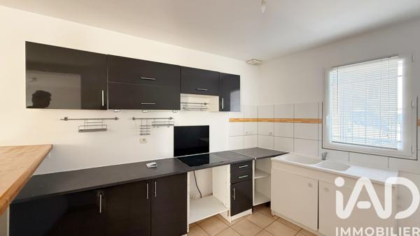 Location maison 4 pièces 80 m² Plan-d'Orgon