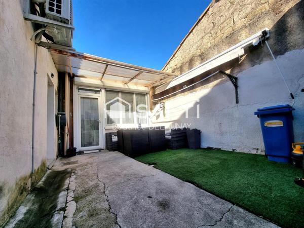 MAISON D'ENVIRON 80M2, 2 CHAMBRES ET UN EXTÉRIEUR