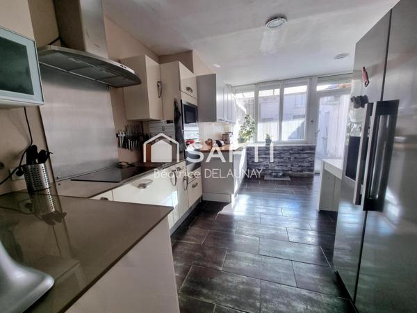 MAISON D'ENVIRON 80M2, 2 CHAMBRES ET UN EXTÉRIEUR